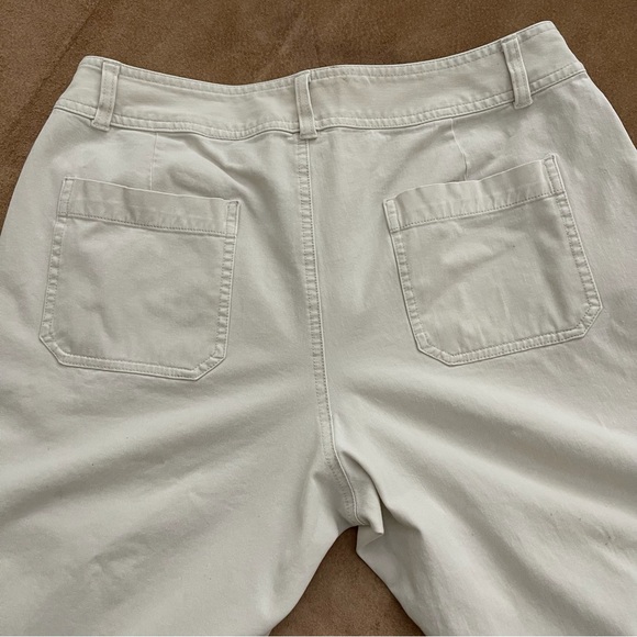 Coldwater Creek Khaki Capris Size 12P - Picture 7 of 15